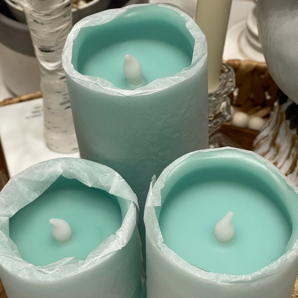 HOME REFLECTIONS Set of 3 Flameless Candles With Remote Control In Sage - Picture 8 of 12